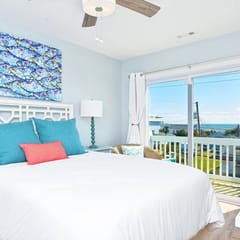 5 Decks, Pool, Walk to Pier & Boardwalk