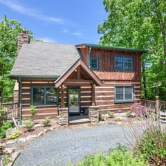 Game Room, Hot Tub, Fire Pit, Close to Skiing
