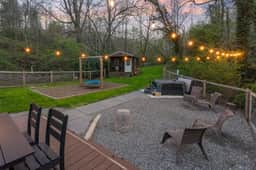 7 Miles to DT AVL, Hot Tub, Mountain View, Fenced - Image 5