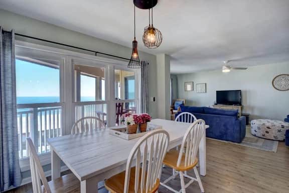 Top Floor Oceanfront & Sound Views, Pool, - Image 2