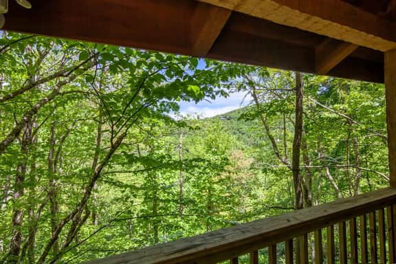 Game Room, Hot Tub, Fire Pit, Close to Skiing - Image 3