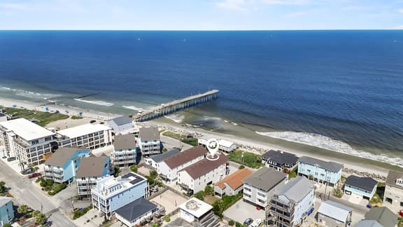 Ocean Views 3BR | Walk to Pier Dining & Drinks